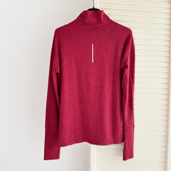 NEW♥️ NIKE ELEMENT DARK RED BURGUNDY QUARTER ZIP TOP XS RELAX FIT RUN GOLF MOCK - Picture 5 of 9